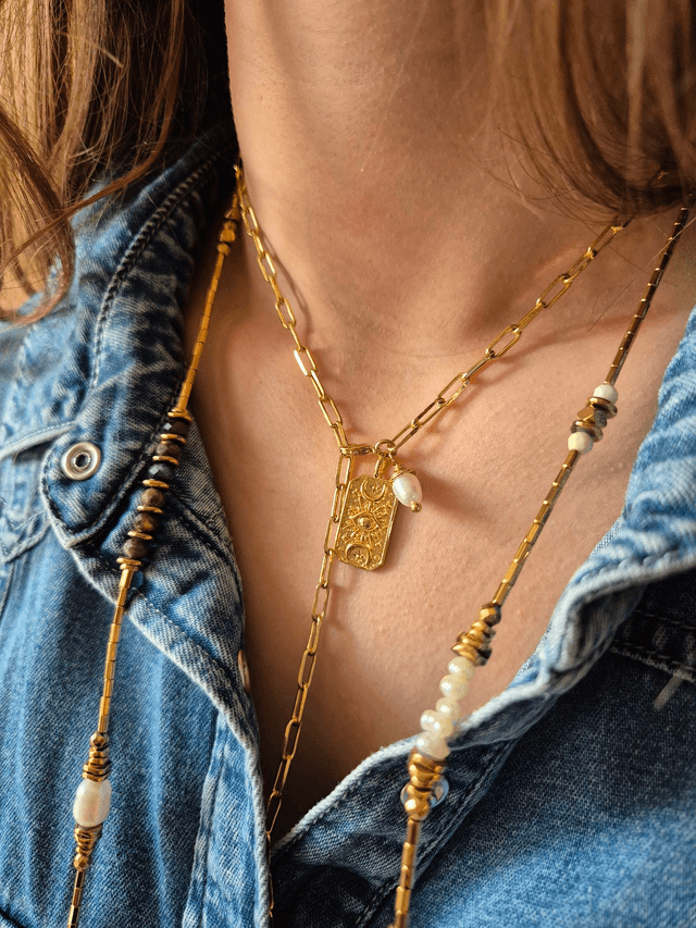 Collier AVA