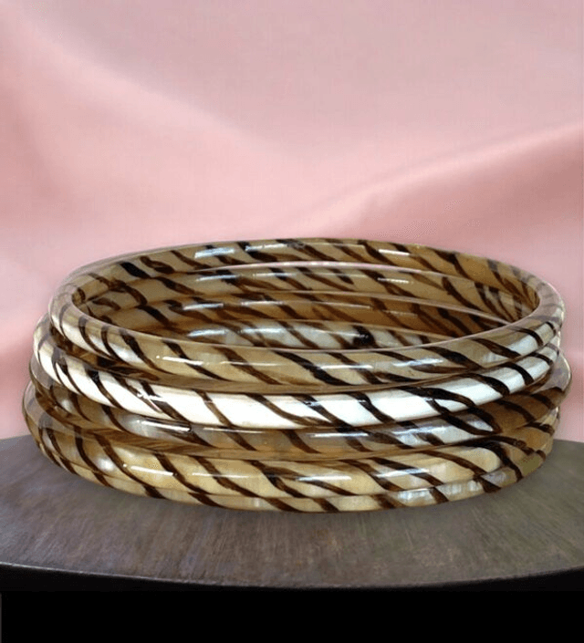Bracelet Jonc Corne Zèbre noir 4 mm 